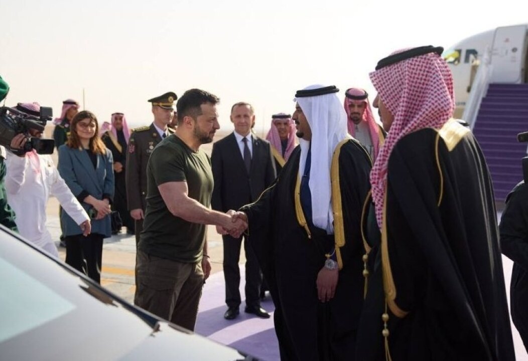    Зеленский прибыл в Саудовскую Аравию, чтобы обсудить формулу мира