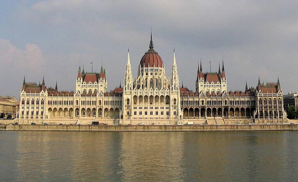 CC BY-SA 2.5 / Dirk Beyer / Budapest Parliament