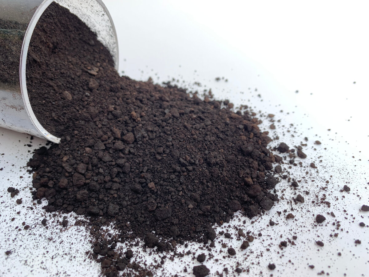 леонрадит, добывается на о.Сахалин