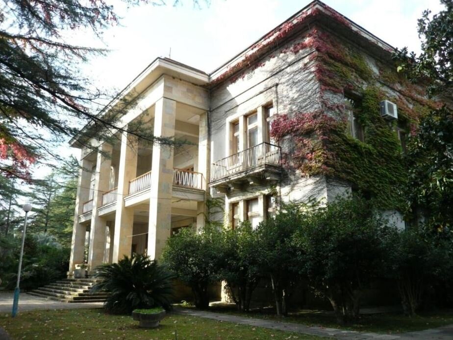 Фото: открытые источники   Госдача в Пицунде