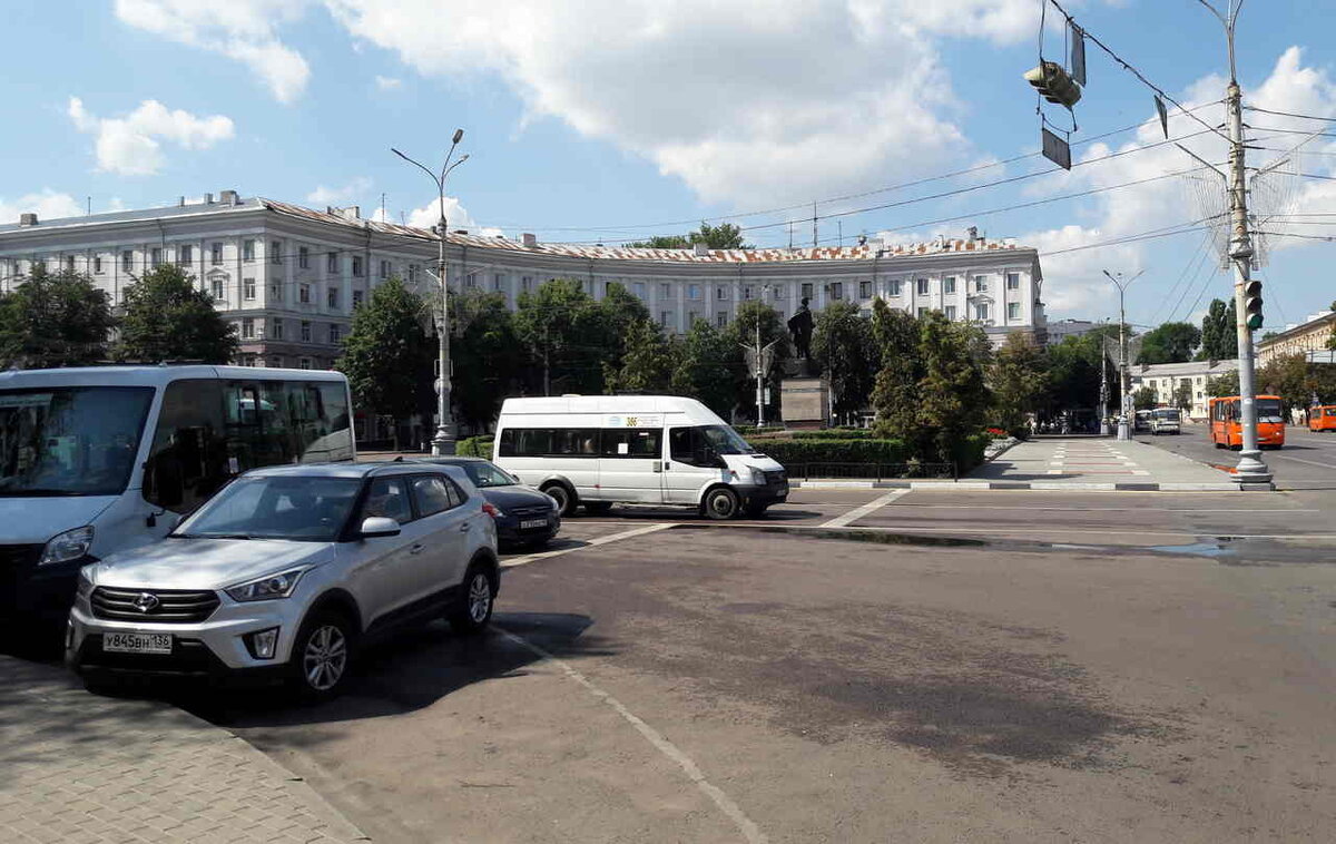 Изменят движение нескольких автобусных маршрутов в центре Воронежа на два  дня | Горком36 | Воронеж | Дзен