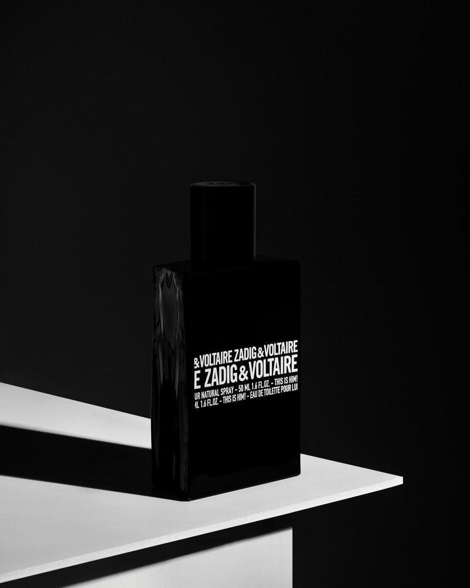 С 2016 года он не уступает ни одной НИШ, а тем более ЛЮКСУ. Аромат ( Очень дорогая НИША ). Дешево-Богато! Крутой, интересный аромат за минимальные деньги. Теплый, слегка пряный ( восточный ), немного дымный. Слегка спокойный и дымно-церковный с легким грейпфрутом.  Аромат стоит дороже в раз 5 за то, что продают его. Никогда не покупаете его с полки в магазинах ( лучше отпишите мне ). Я подскажу и расскажу,где его купить по приятной цене! 