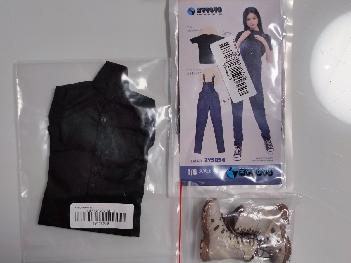 Рубашка, женский комплект и ботинки