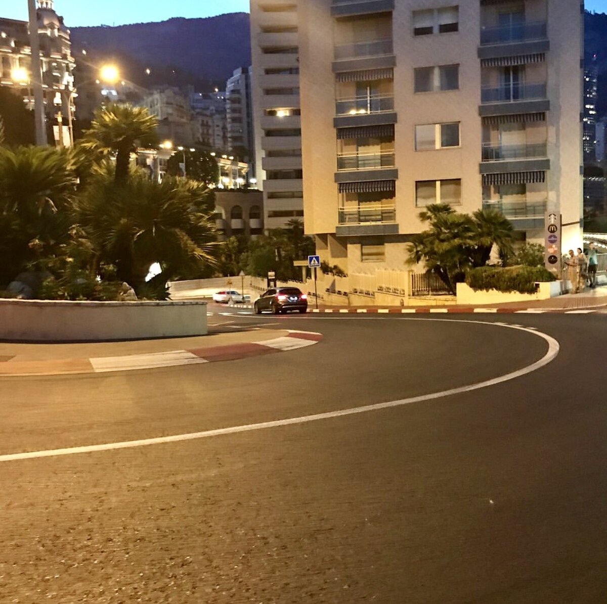 Трасса Формулы-1, в обычное время для автобусов)