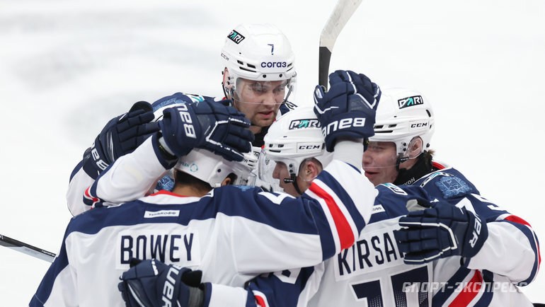    Игроки «Торпедо».Дарья Исаева