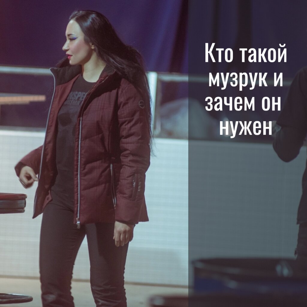 Это я. Предконцертное. Накрасилась, но еще не переоделась. Саундчек Big Powermetal Show, клуб МОД, Санкт-Петербург. 9.02.2024. Фотограф - Эдалиана Ренненкампф.