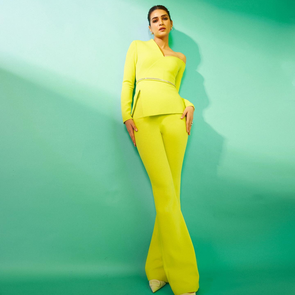 Биография Крити Санон