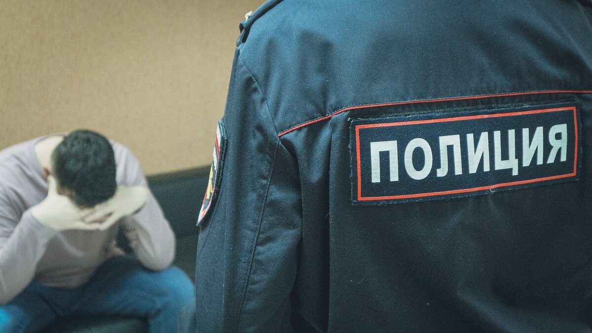     Житель Владивостока обратился к полицейским за помощью — у него украли сумку. Установлено, что вором оказался приморец, которого ранее привлекали к ответственности за хулиганство.