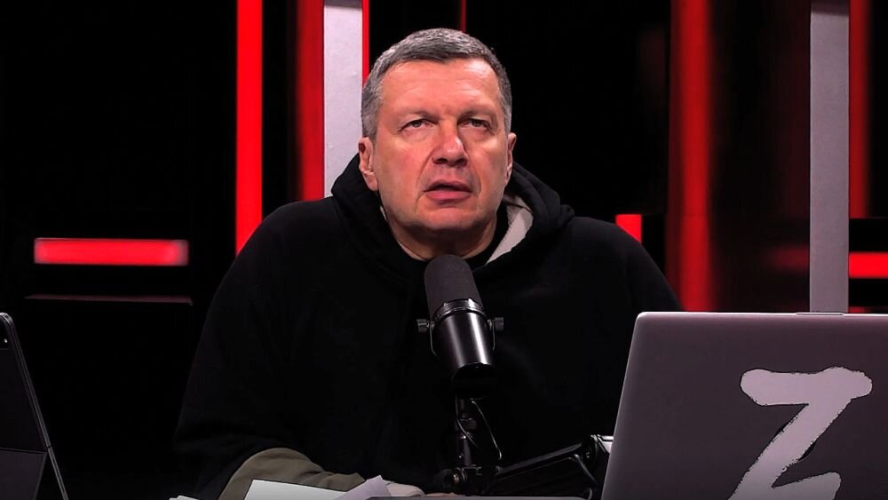 Владимир Рудольфович - один из популярных ведущих. Кстати, Даню Милохина он жестко критикует.