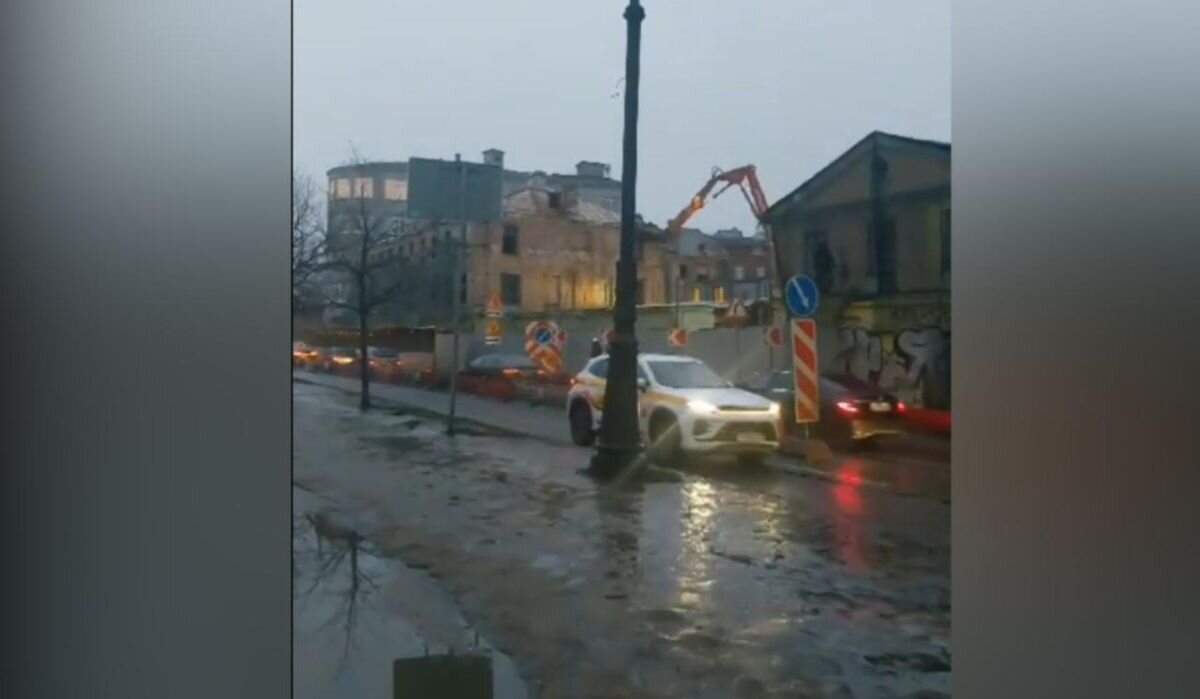 В Петербурге началась ликвидация Дома Шрёдера | АОН // Санкт-Петербург |  Дзен