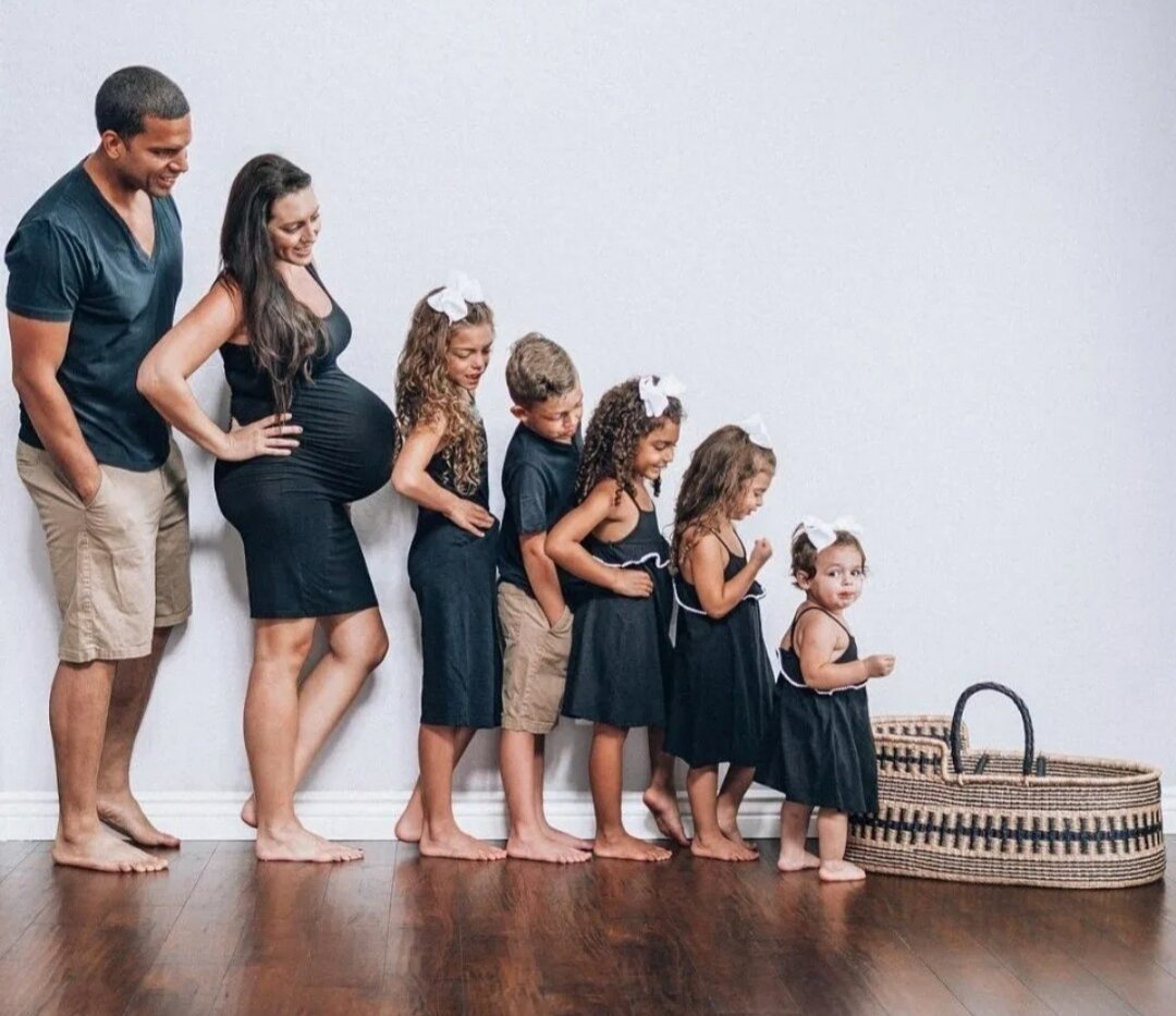 Что-то мне подсказывает, что эта счастливая многодетная семья живет не у насэ