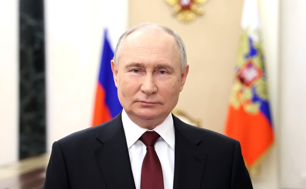 Фото: с сайта Кремля (http://static.kremlin.ru/media/events/photos/big2x/rFoPuPd3dAOarvsyd3zgaYJkrIBeA7LX.jpg)