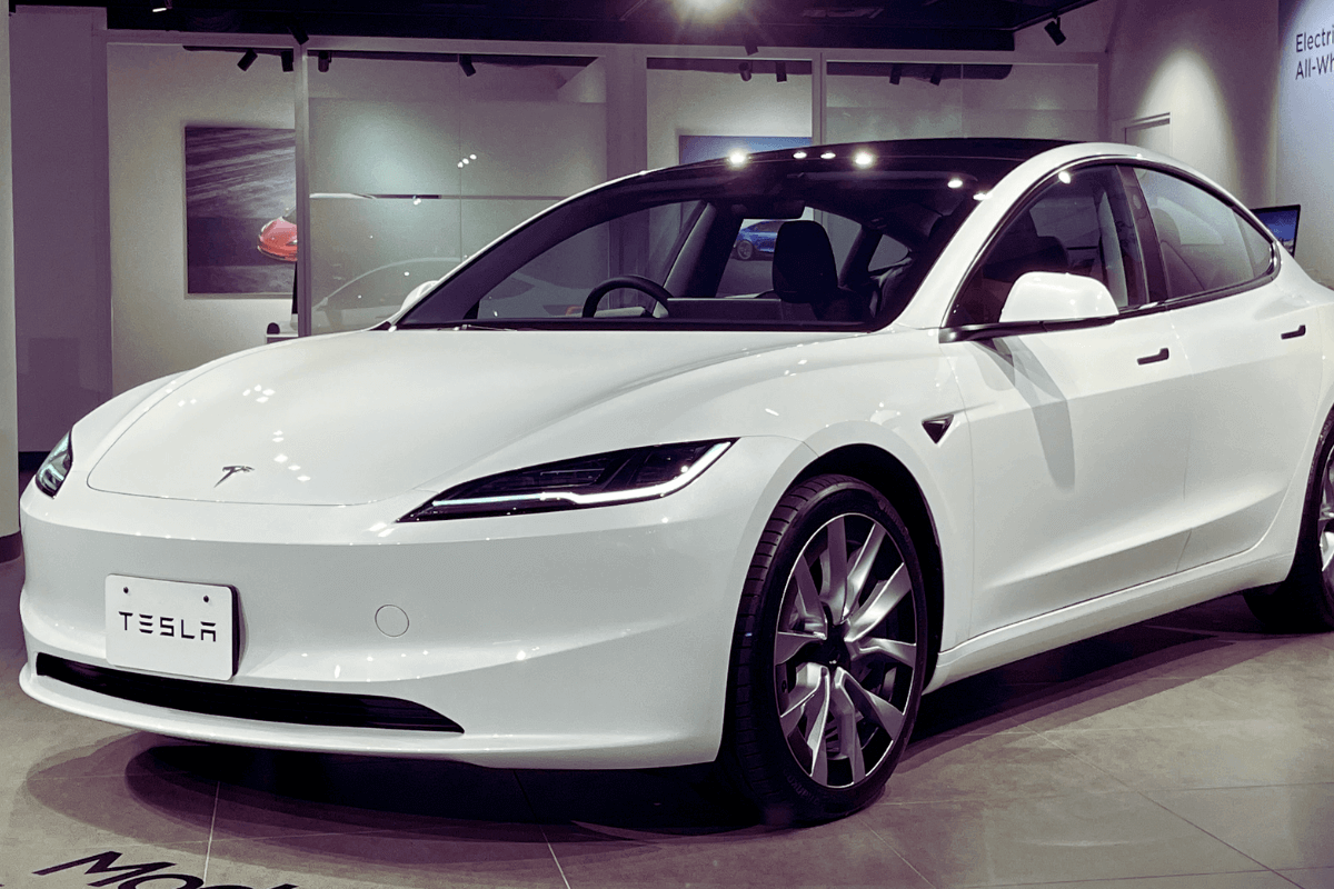 Tesla 2024.