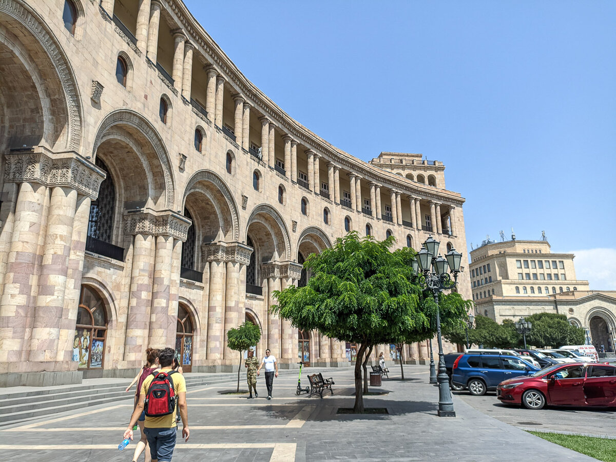 Цахкеванк в армении. Хатусса хетты. Грузинским городом дманиси. Хаттуса львиные ворота. Ереван храм гарни.