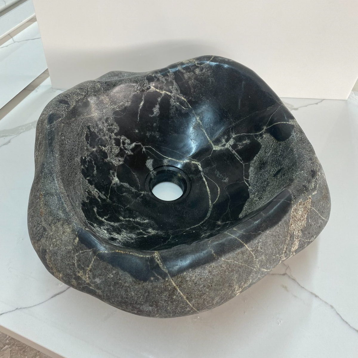 https://cactusstone.ru/rakovini_iz_naturalnogo_kamnya_karelia#!/tproduct/363683040-1497456130776