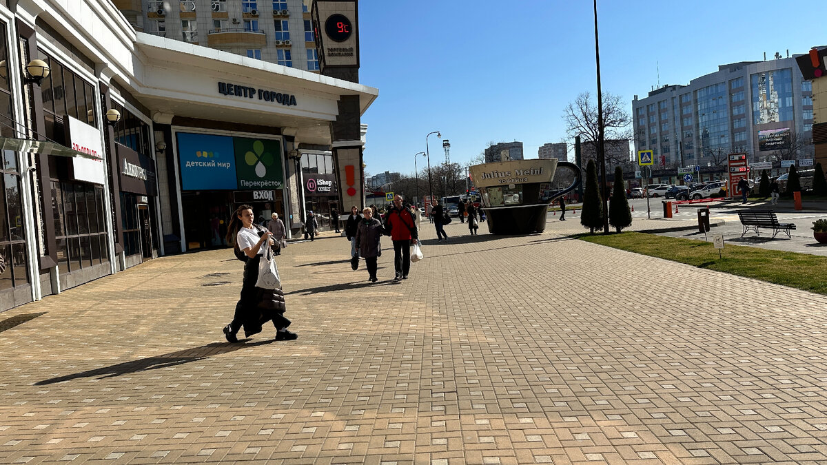 Как-то вот так у нас выглядят люди утром в феврале
