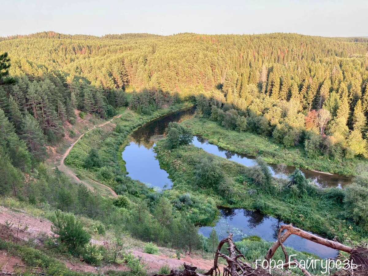 Гималаи эверест базовый лагерь. Денали аляска. Человек на вершине горы туда не упал. Гора невадо альпамайо. Человек сидящий на вершине горы не упал.