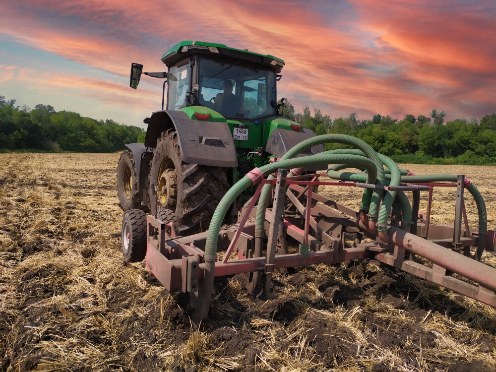 Внутрипочвенное внесение ппж в поля