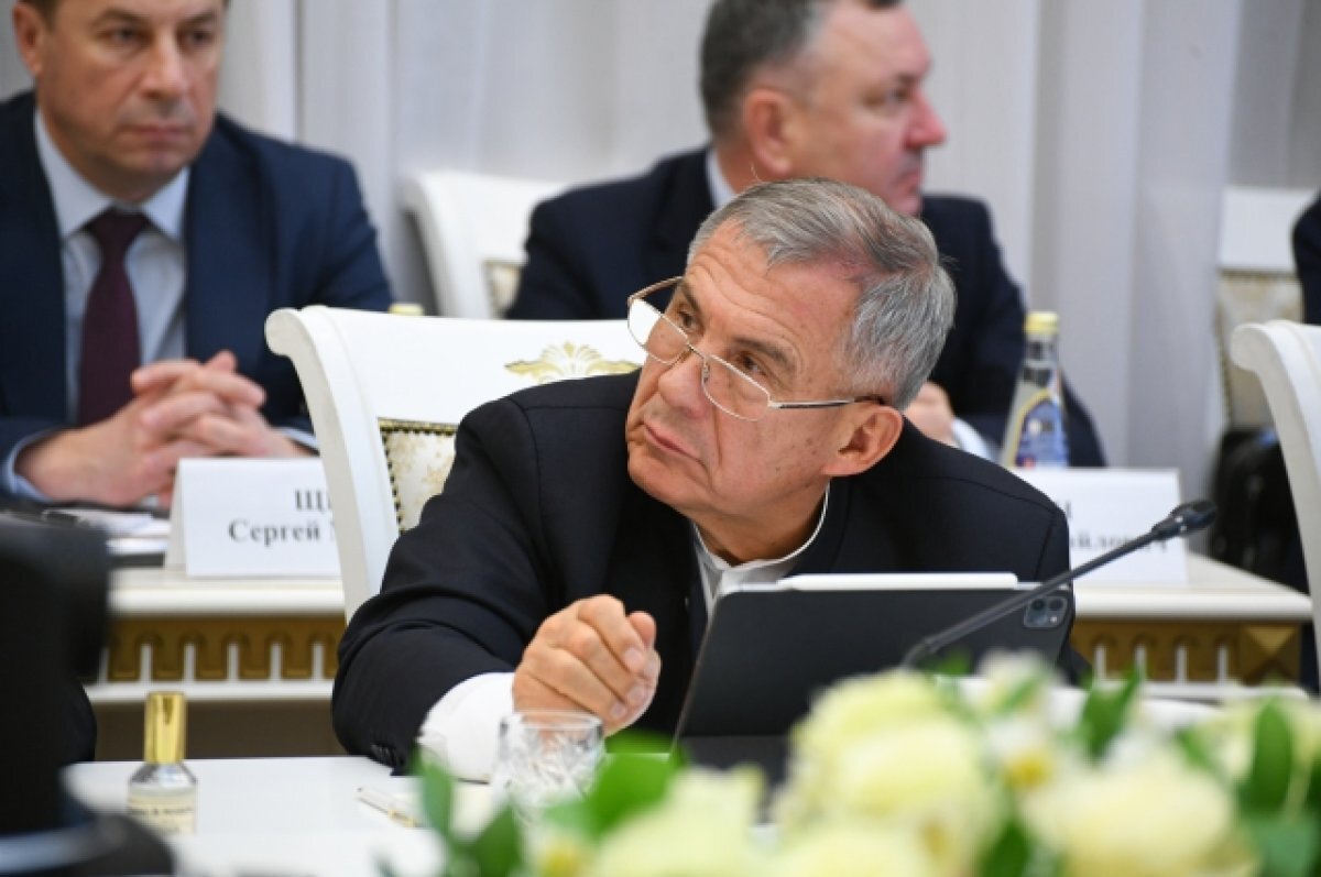    Минниханов призвал бороться с недобросовестными работодателями в Казани