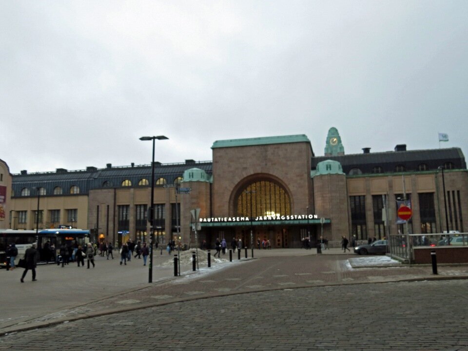 город больше страны