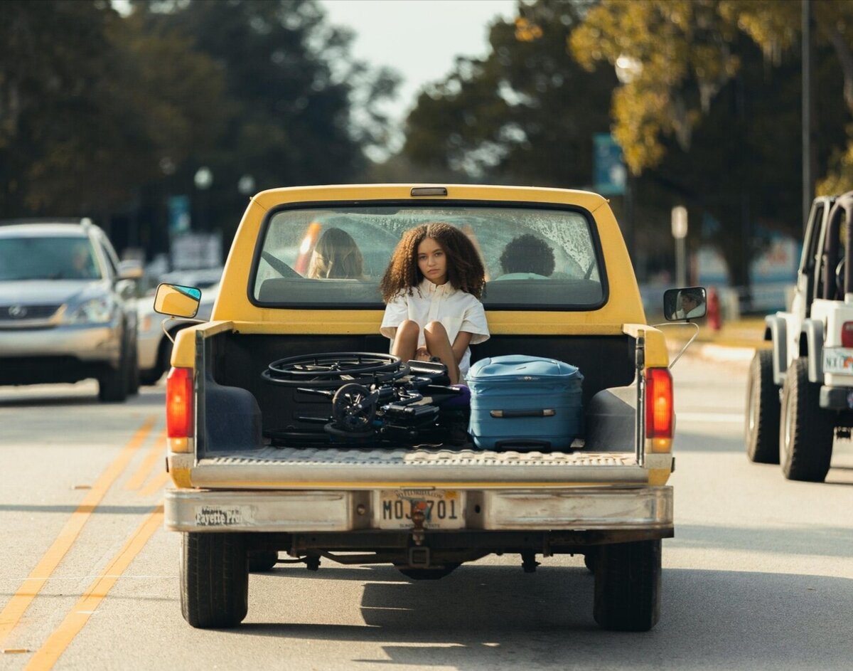 Кадр из фильма "Солнечное побережье".