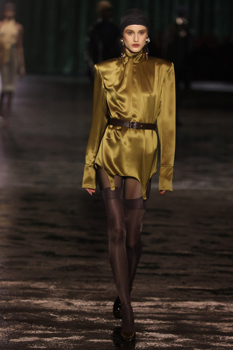 соблазнить женщину разговором. соблазнить женщину разговором. соблазнить женщину разговором. соблазнить женщину разговором. мужчина с девушкой в ресторане.