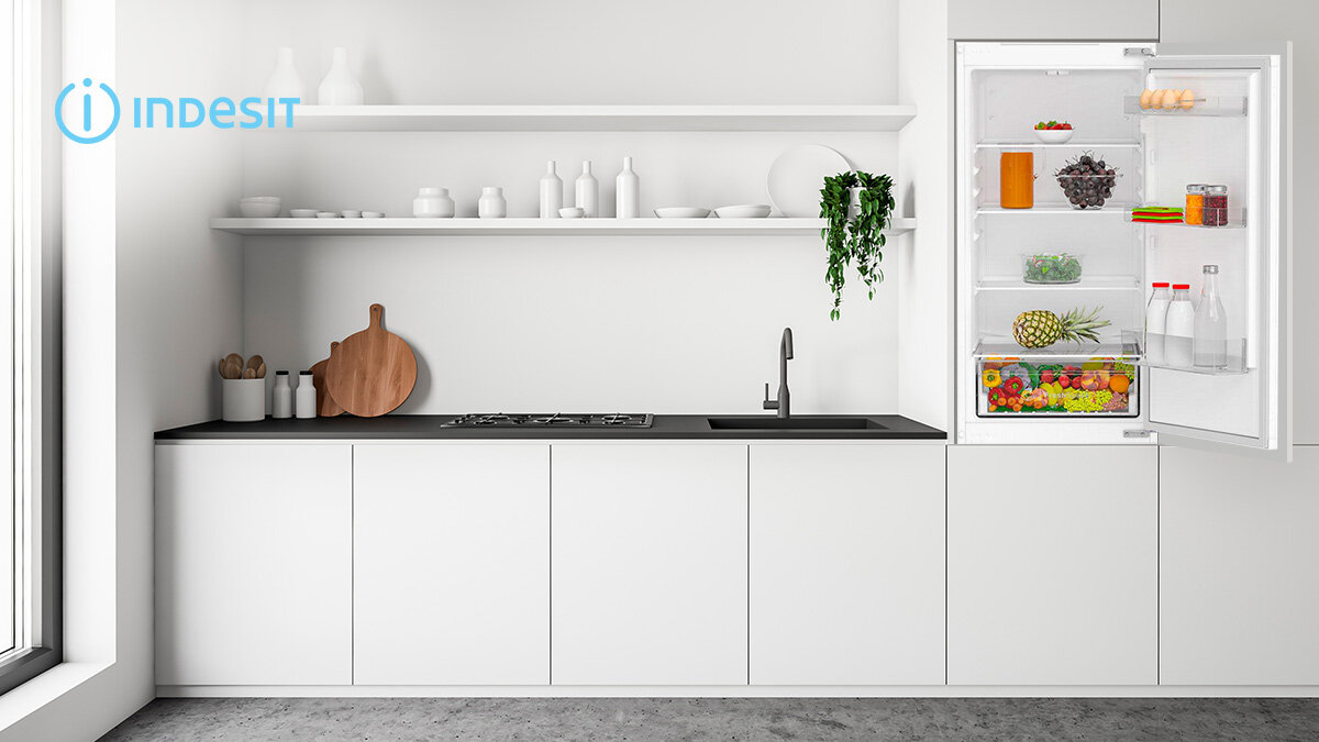 Встраиваемый холодильник Indesit IBH 18