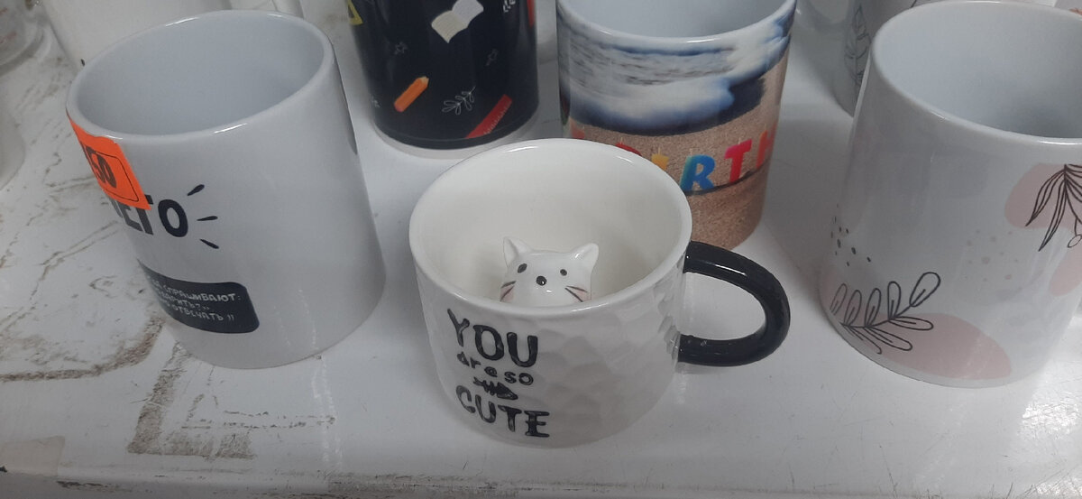 Миленькая чашка. Но я бы не смогла из такой пить - котика ведь топить каждый раз