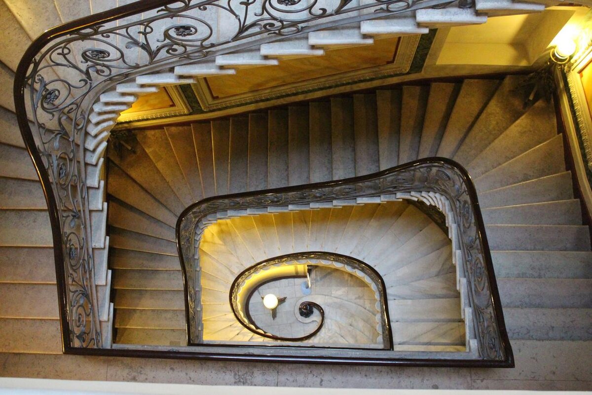 Лестница. источник citywalls.ru / автор фото неизвестен  