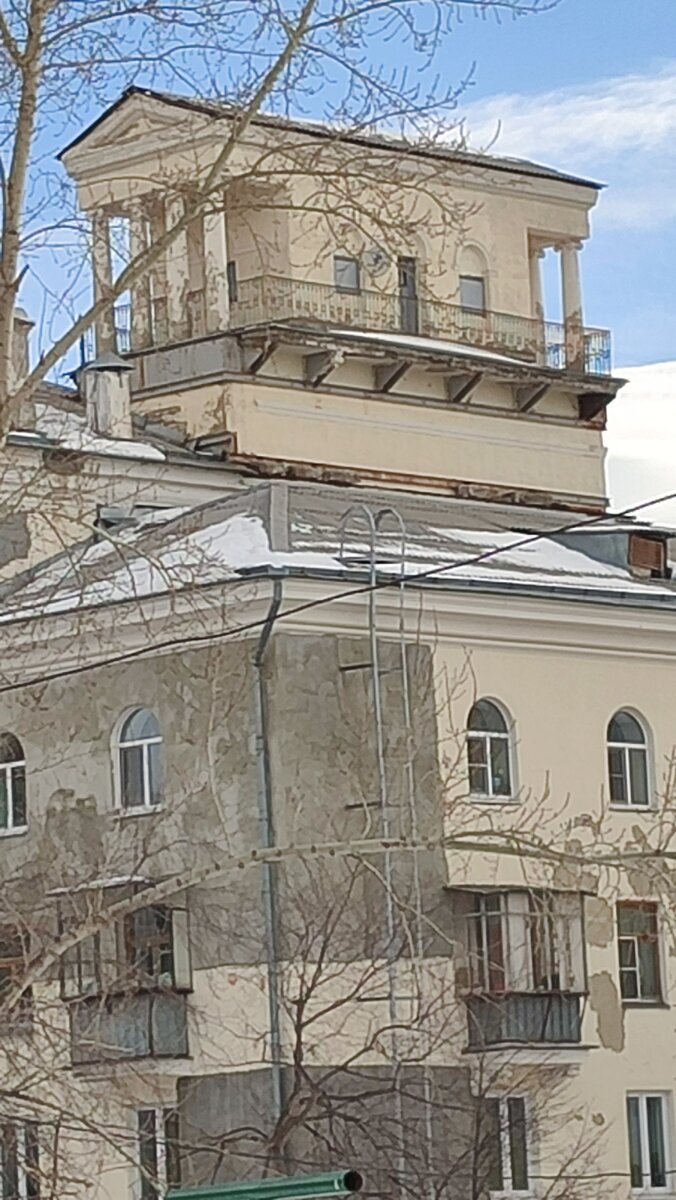 Фото автора Дом с мезонином.
