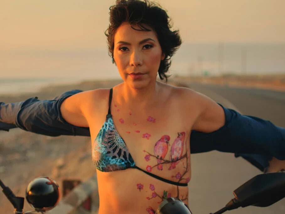 Некоторые женщины предпочитают не проводить реконструкцию груди после мастэктомии