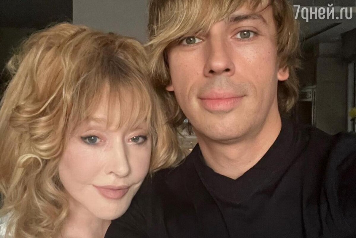    Алла Пугачева с мужем Соцсети