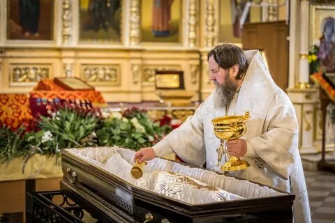 Отпевание усопшего в православном храме.