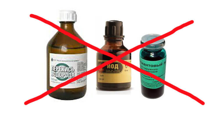 Йод и зеленка. Красная зеленка от ветрянки. Зеленка или йод на рану. Йод бриллиантовый зеленый. Спиртовой раствор.