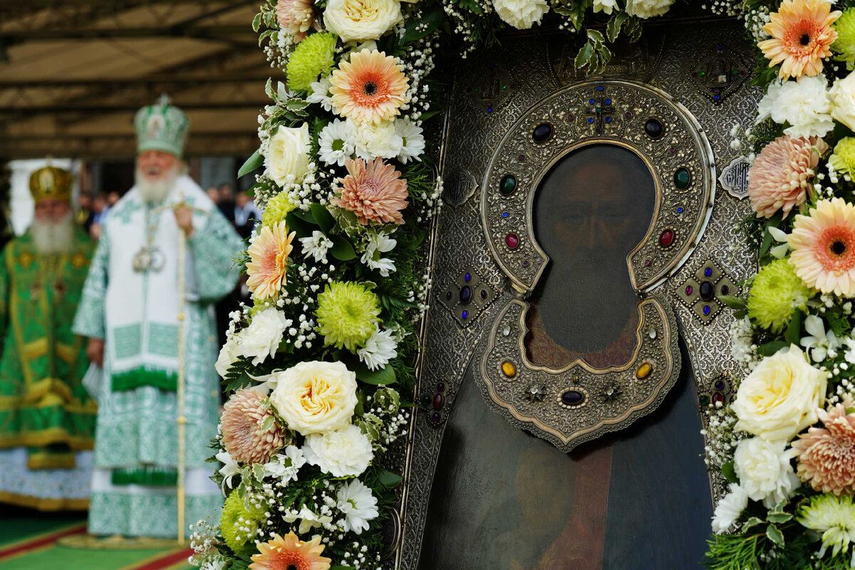 Источник:https://foto.patriarchia.ru/news/patriarshee-sluzhenie-v-den-pamyati-prepodobnogo-sergiya-radonezhskogo-v-troitse-sergievoy-lavre-2023-07-18/