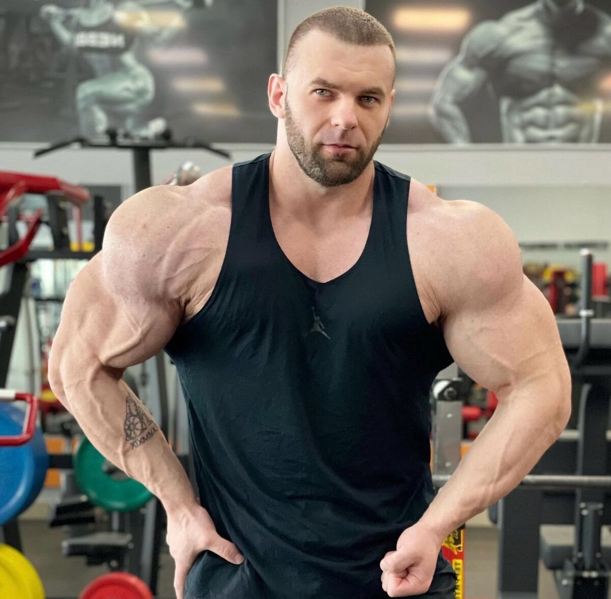 Наш амбассадор Михаил Сазонов.