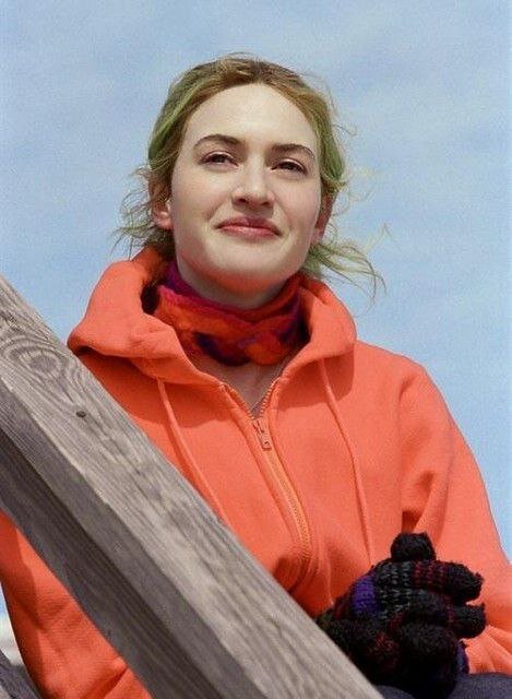 Оранжевая толстовка