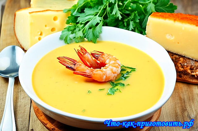 Популярное блюдо кухни СССР: суп из плавленного сыра