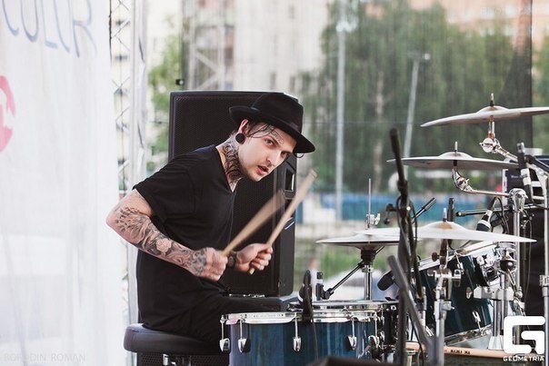 Антон Ниженко фото взято из яндекс картинок