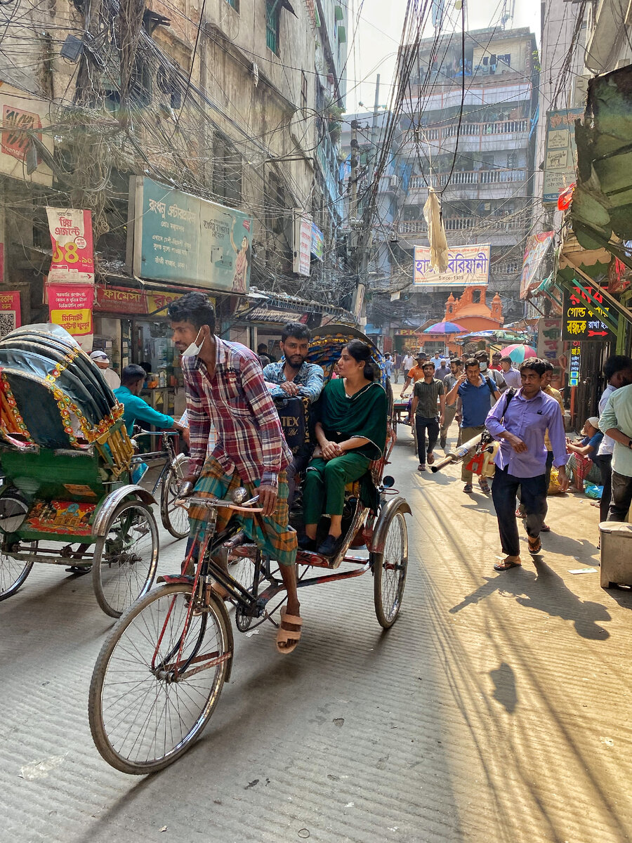 Велорикши — одно из самых популярных средств общественного передвижения.