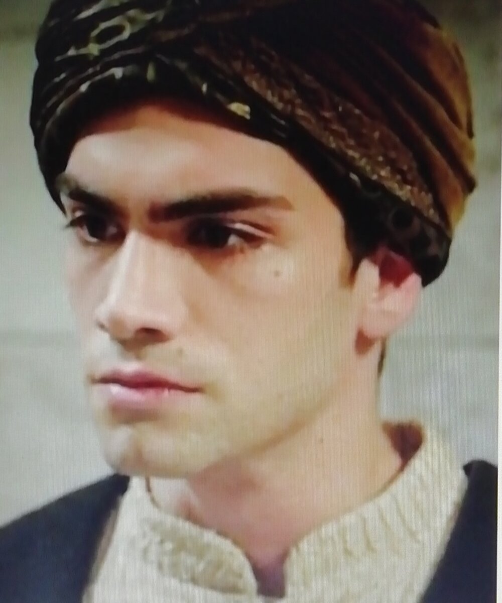 Шехзаде Мехмед вышел на поиски своей фаворитки