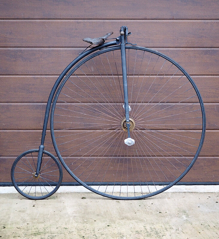 Высококолесный английский велосипед Rudge модели №3, изготовленный в 1887 году. Из коллекции Веломузея Андрея Мятиева. 