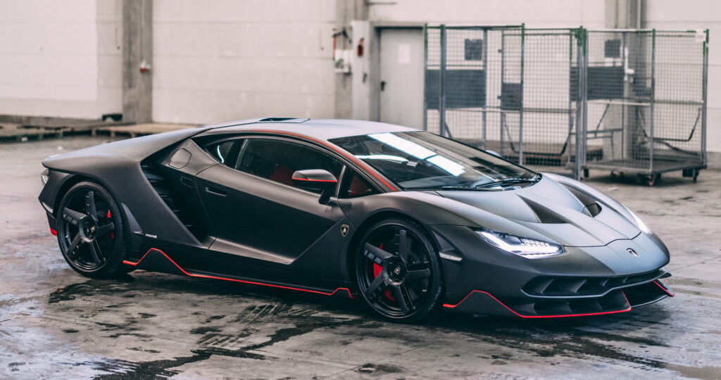 Lamborghini Centenario – Ну, за столетие!