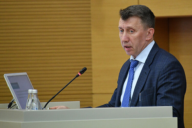    Александр Ламберов пояснил, что в нефтехимии и частично в нефтепереработке к оксиду алюминия предъявляются достаточно жесткие требования, а высокочистый продукт в нашей стране «достаточно дефицитная позиция» Фото: rais.tatarstan.ru