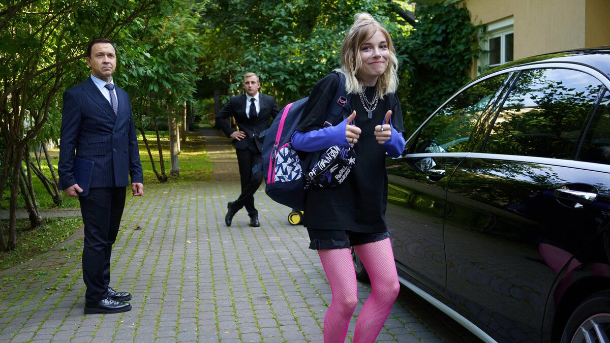 Кадр из сериала «Бедные смеются, богатые плачут» / Good Story Media, ТНТ