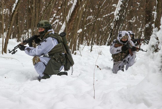    Военнослужащие ВС РФ