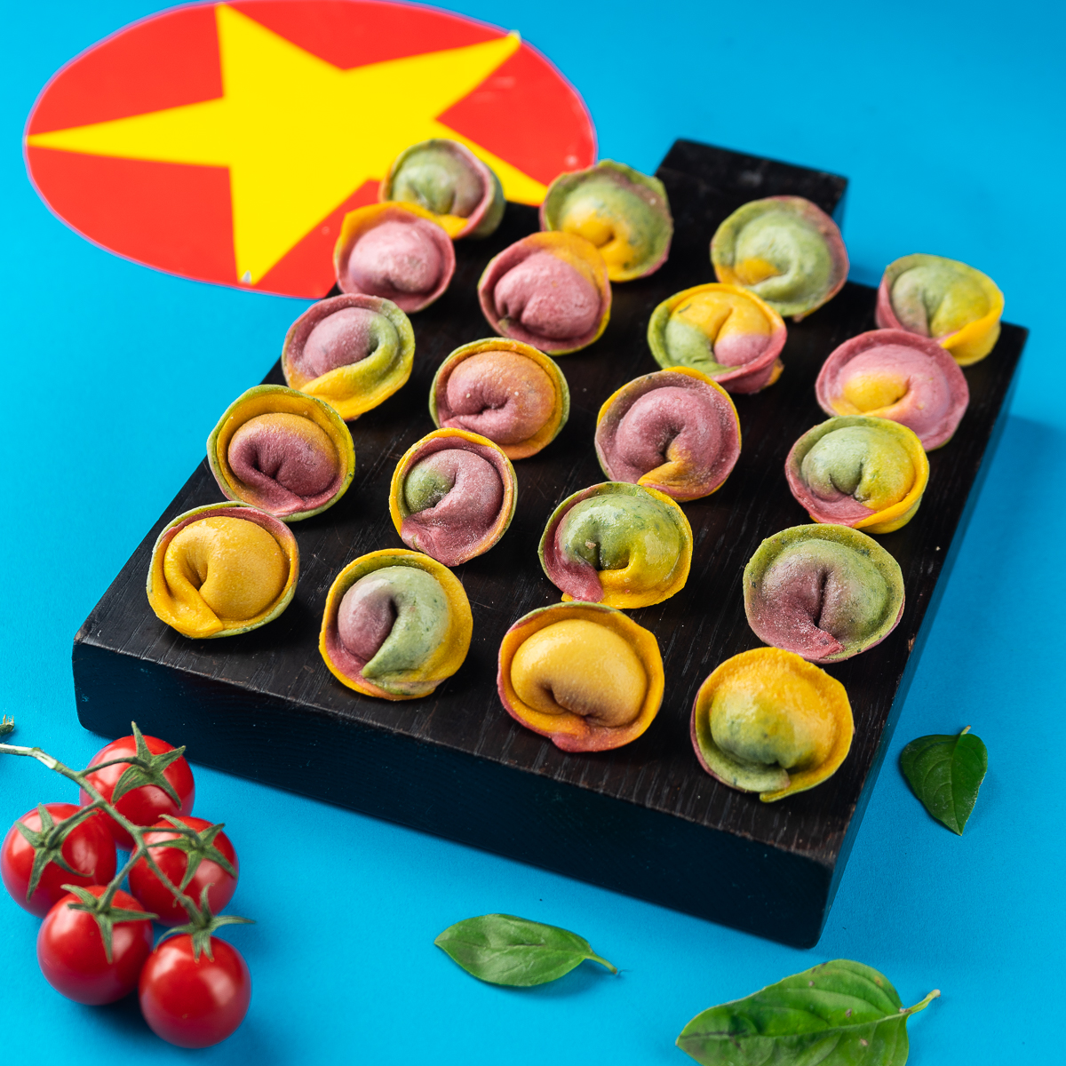 И да, лук в этих пельменях запеченный и в виде пюре. Так что ваш малыш даже не догадается о его существовании.