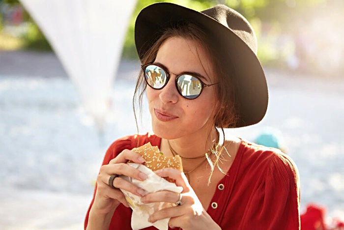 Увеличенное количество сахара в крови является одной из причин глаукомы / Фото: freepik