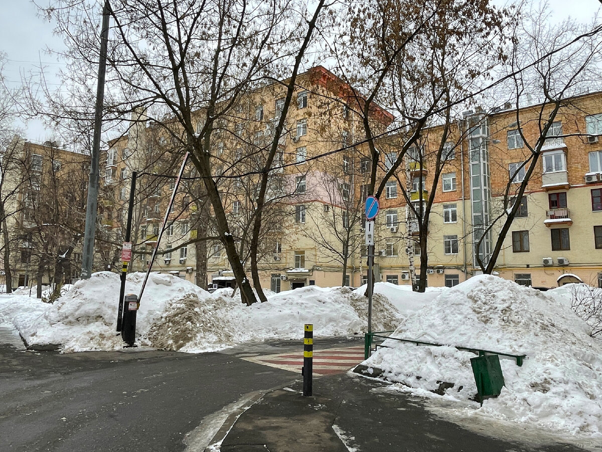 2. 6. , 3. жк монодом фэмили. брошевский переулок дом 6.