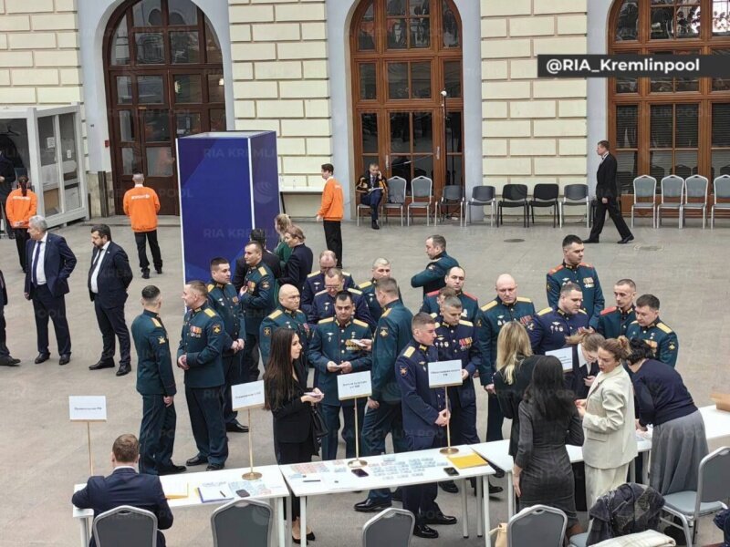    Послание президента России Владимира Путина к Федеральному собранию. Прямой эфир